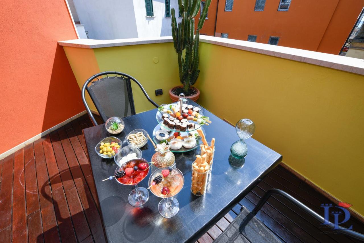 Desenzanoloft Official Partner Marriott Homes & Villas - Queen Of Sirmione Castle View Zewnętrze zdjęcie